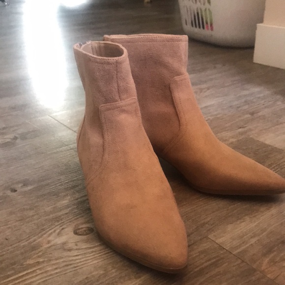 Only wore them once never again after that so they are in very good shape - Picture 2 of 6